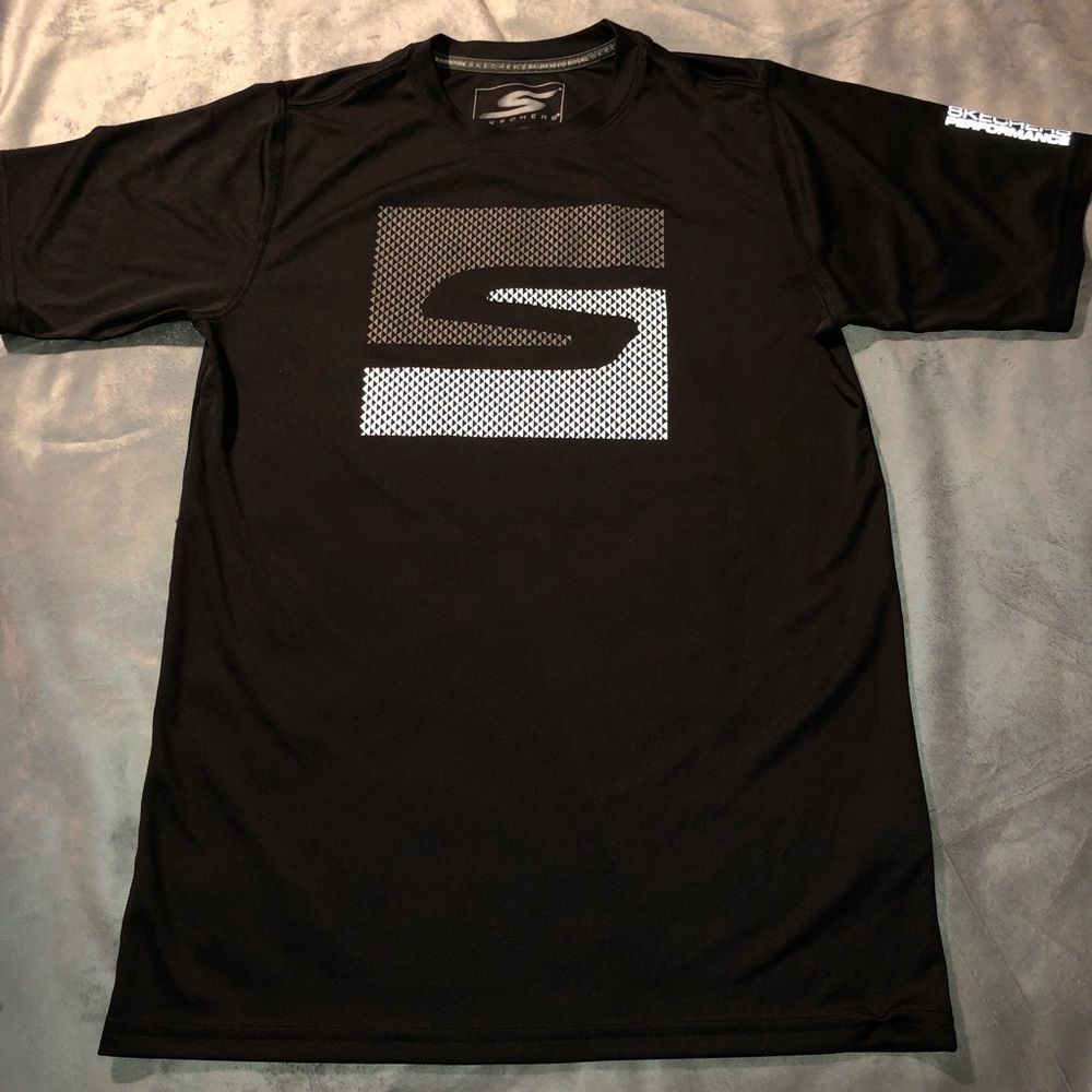 Performance tee